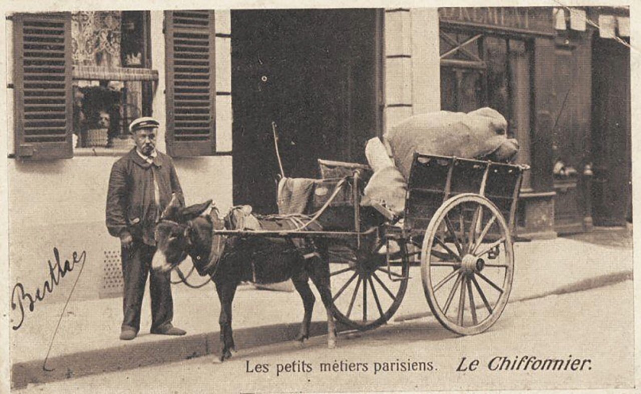 Carte postale - Les métiers parisiens - Le chiffonnier - 1910