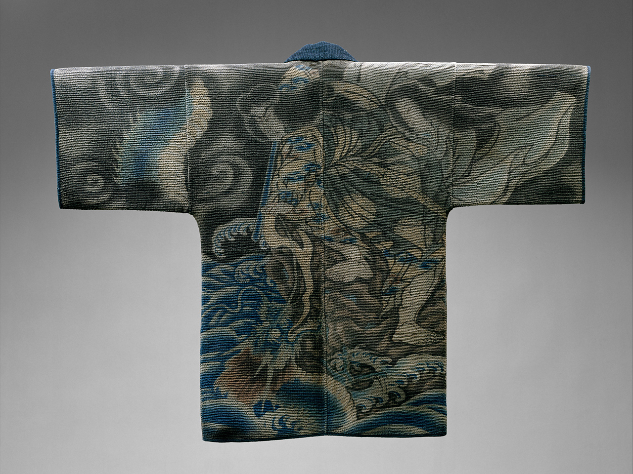 Veste de pompier (Hikeshi-Banten) avec scène de la divinité Susanoo-no-mikoto, teinture indigo - moitié du XIXème siècle.
@MET museum